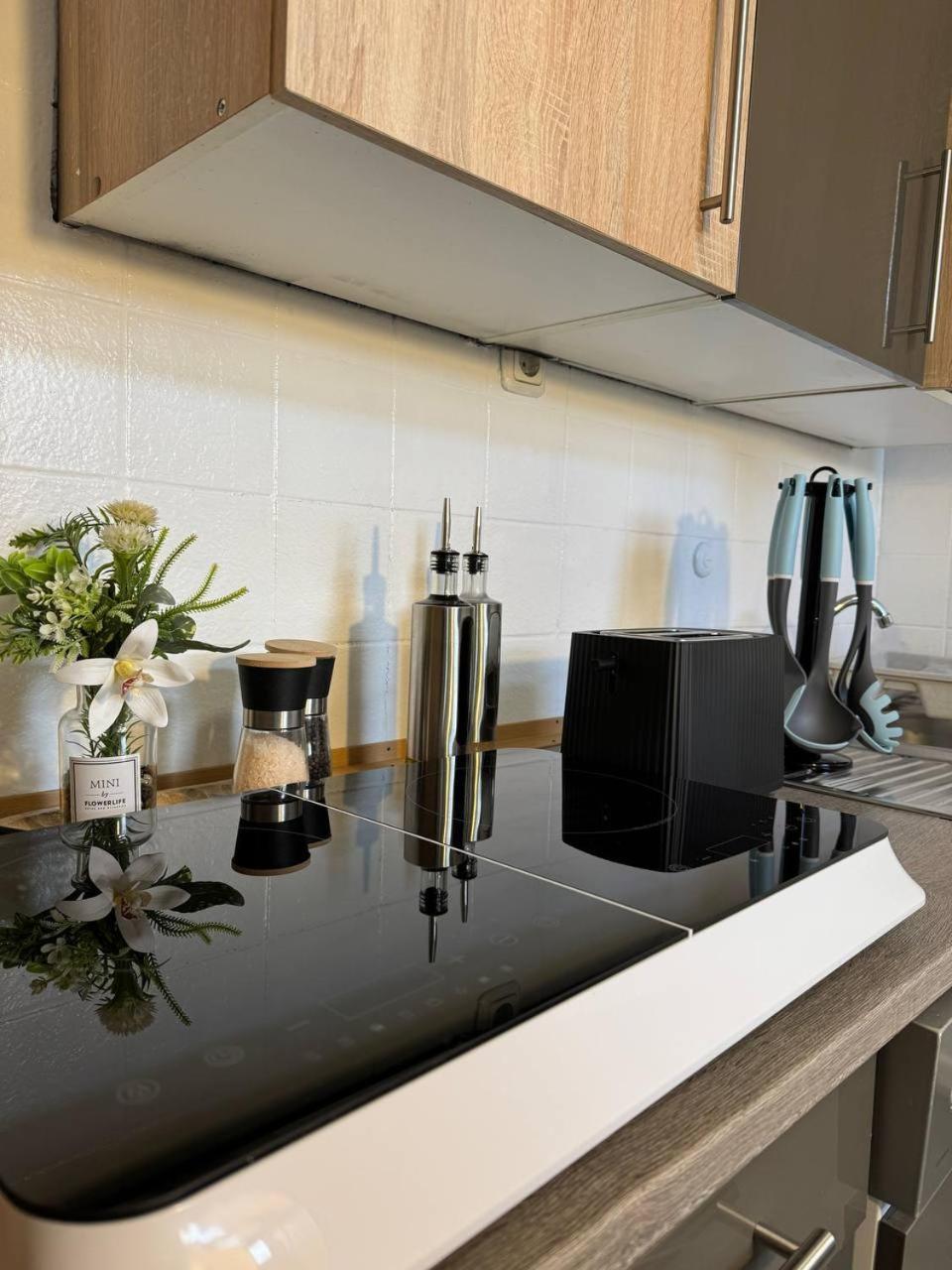 Ama Home Apartment In Hiddenhausen - Wlan, Smart-Tv - Nahe A30 & A2 - Nur 10 Min Von Herford Dış mekan fotoğraf